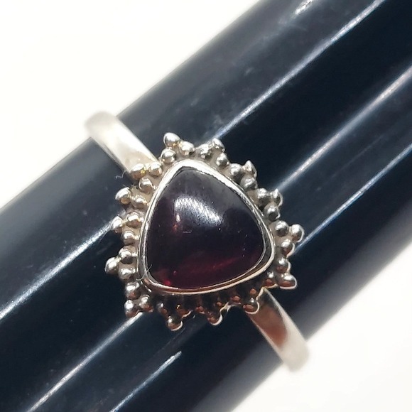 Ring 925 Sterling Silver Garnet size 8.75 - Picture 4 of 5